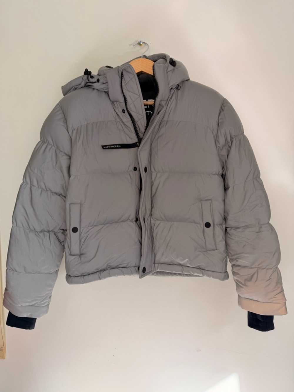 TNA SuperPuff Reflective Silver Shorty style